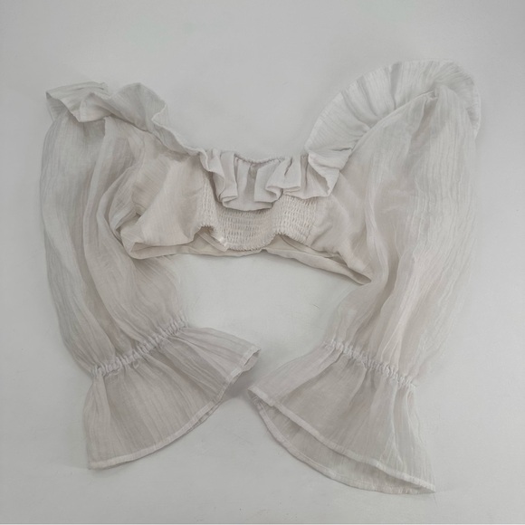Lovers + Friends Fatima Ruffle White V Cut Crop Top Medium - Picture 2 of 5